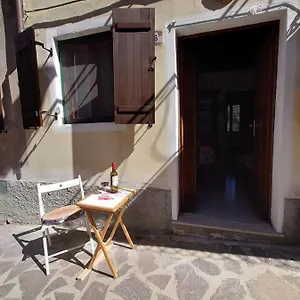Casa Ferrini , Marciana (Isola d'Elba) Italia